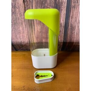 Pampered Chef Herb Keeper Fresh Herb‎ Storage Container Green